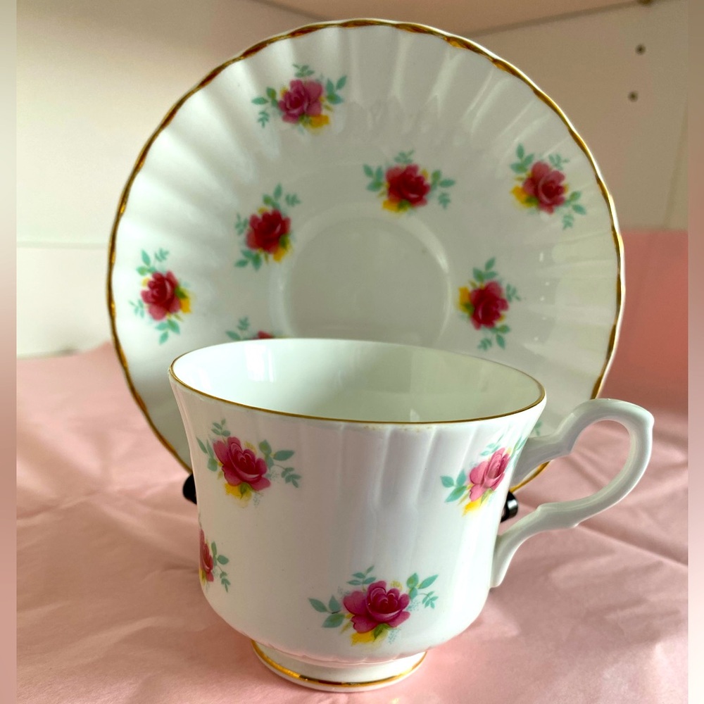 VTG Royal Stafford Ribbed Bone China Teacup and Saucer White with Pink Rosebuds